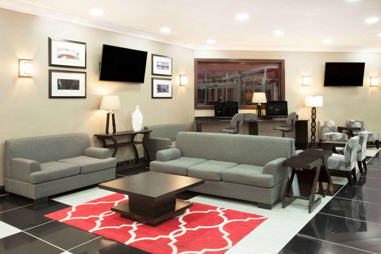 Ramada Plaza By Wyndham Chicago North Shore Wheeling Kültér fotó